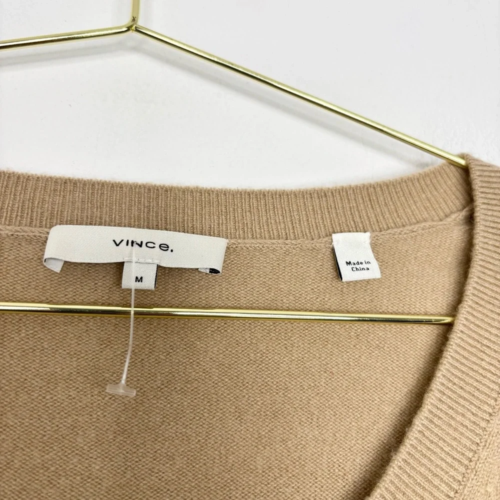 Vince Weekend V-Neck Cashmere Pullover Camel Size Medium 100% Cashmere